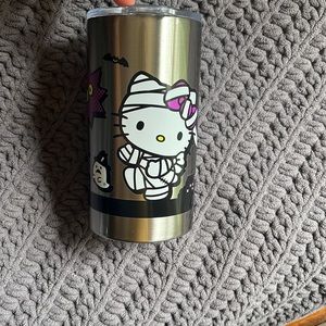 MUST  HAVE Hello kitty travel mug!
